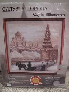 Im Kreml Kreuzstichpackung Stadt in Silhouetten - Bild 1 von 2