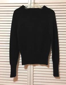 NEW Women Gap Sweater Long Sleeve Size Small - Picture 1 of 8