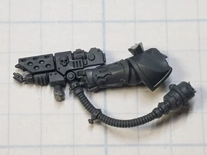 Warhammer 40k Salamanders Bits Company Captain Adrax Agatone Drakkis Hand Flamer - Picture 1 of 3