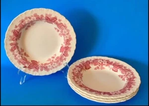Set of 4 Wedgwood Pink Bramble Shell Edge (Queen's Ware) Soup Bowls 8 1/4" - Picture 1 of 3