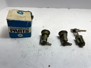 1967-1968 Dodge Plymouth Chrysler Newport Ignition & Door Lock Keys NOS 2583961 - Picture 1 of 4