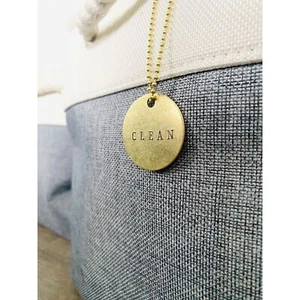 Clean & Dirty Wäsche minimalistische Etiketten 2er Set Messing Metall Etiketten Lederschnur - Bild 1 von 7