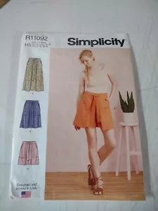 Falda y falda corta Simplicity patrón de costura R11092 / S9335 Misses talla grande 14-22 - Imagen 1 de 4