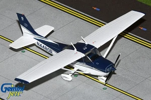 GGCES016 GeminiJets 172 Skyhawk 1/72 Model N4480R - Picture 1 of 1