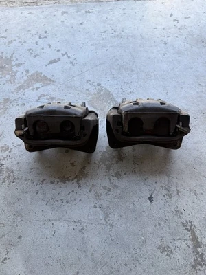 ☑️ Juego de pinzas de freno delanteras SCION FRS FR-S SUBARU BRZ 86 OEM 2013-2020 Foto 1 de 4