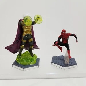 Disney Store: Spider-Man Far From Home - Spider-Man & Mysterio Figures - Picture 1 of 7