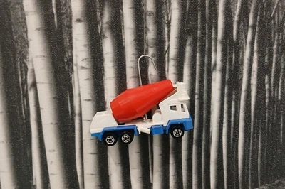 复古风火轮定制圣诞装饰品 - 1992 年 Oshkosh 水泥搅拌机 #144 — 第 1/4 张图片