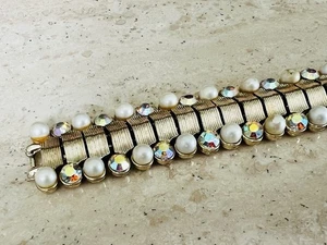 Coro Vintage Bracelet Chunky Sparkling Rhinestone Crystal Faux Pearl Gold Tone - Picture 1 of 6