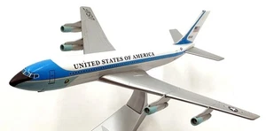 Corgi 1/144 Scale Diecast AA32901 - Boeing VC-137C Air Force One - Picture 1 of 5