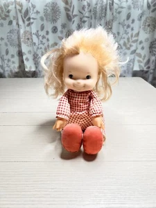 Muñeca bebé Fisher Price 1973 vintage “Mary” pelo rubio 13” - Imagen 1 de 5