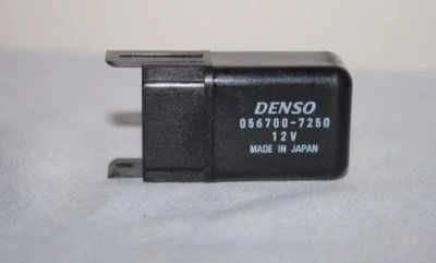 Relé Honda Denso 056700-7250 OEM Foto 1 de 2