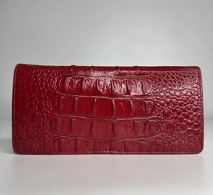 Cartera BRAHMIN de cuero rojo cocodrilo en relieve - Imagen 1 de 16