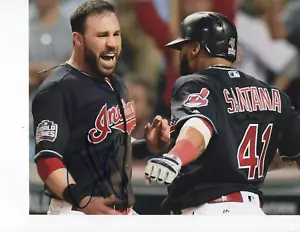 INDIOS CLEVELAND JASON KIPNIS FIRMADO CELEBRANDO EN EL CAMPO 8X10 - Imagen 1 de 1