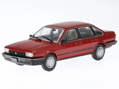 VW Passat B2 Santana Carat CD Limousine 1987 rosso modello di auto Salvat 1:43 - Immagine 1 di 4