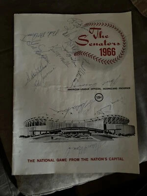 GIL HODGES Washington Senators SIGNED PrograM 1966 American League FRANK HOWARD - Image 1 of 4