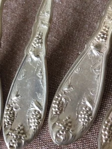 "Cuchara para servir cuchara cuchara cuchara de plata ONEIDA LA CONCORDE 1910 7-7/8" - Imagen 1 de 12