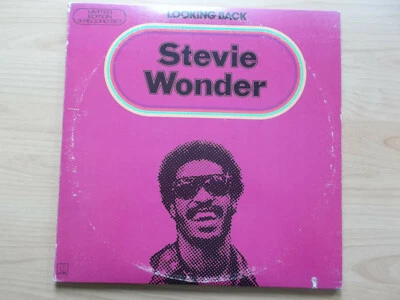 STEVIE WONDER 2LP: LOOKING BACK (US;Motown ‎– M-804LP3; LIMITED EDITION) - Bild 1 von 4