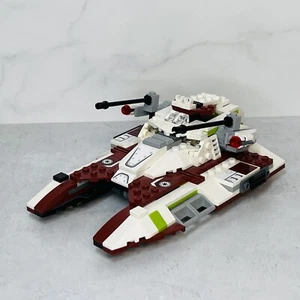 LEGO Star Wars: Republic Fighter Tank (75182) Construido Completo Sin Minifiguras - Imagen 1 de 2