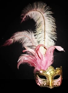 MAR 18 - A QUALITY ITALIAN MASK HANDCRAFTED BY ARTISANS, PINK FEATHERS/GOLD FACE - Picture 1 of 3