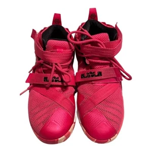 Nike Youth Lebron Soldier IX Basketball Shoe Size 6Y - Picture 1 of 11