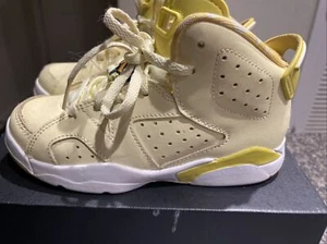 Jordan Retro 6 Dynamic Yellow 12c - Picture 1 of 11