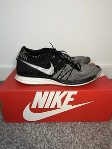 Nike Flyknit Trainer Black White 532984-010 Men's Size 9 Oreo Read description - Picture 1 of 9