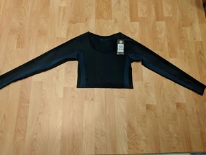 Under Armour Seamless Crop Top Women's Size Large Fitted Long Sleeve $89.99 - Picture 1 of 6