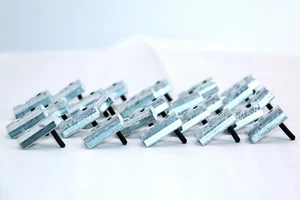 8020 EQUIVALENT DROP-IN T-Nut 1/4-20 15 Series Pack/25 #3783-25 - Picture 1 of 3