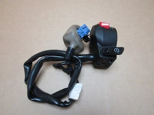 Interruptor de manillar derecho Honda NC750X 2019 6.845 millas (4676) - Imagen 1 de 7