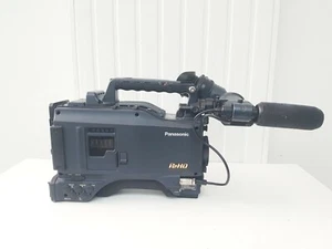 PANASONIC AJ-HPX3000G P2 HD CAMCORDER 490 hrs + AJ-HVF21G + microphone - Photo 1 sur 7