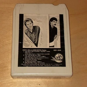 Daryl Hall & John Oates Voices 8-Track Stereo Tape Cartridge Kiss On My List - Picture 1 of 5