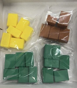 1/16 24 Combo Pack Of Small Square Bales Of straw & Hay - Green/brown/yellow - Picture 1 of 4