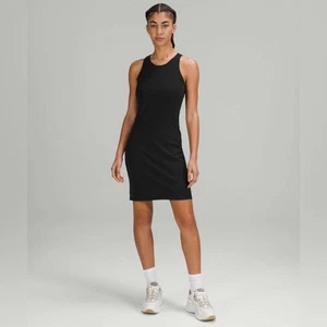 Lululemon Slim-Fit Kleid über dem Knie schwarz Größe 10 - Bild 1 von 5