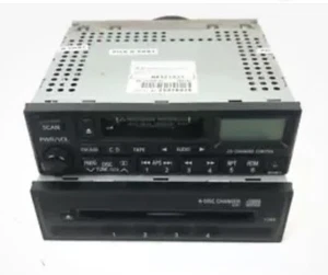 Mitsubishi Factory Head Unit 4 CD Stacker and Radio Cassette KH KJ Verada Magna - Picture 1 of 6