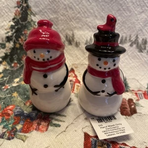 Cracker Barrel Christmas Snowman Salt & Pepper Shaker Set Holiday 2025 New? - Picture 1 of 13
