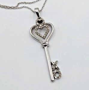 Jane Seymour Sterling Silver 925 Diamond Accent XO & Heart Key Pendant Necklace - Picture 1 of 12