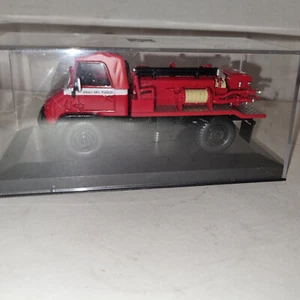 Altaya 1:43 Mercedes Unimog 404 Vigili del Fuoco - Foto 1 di 4