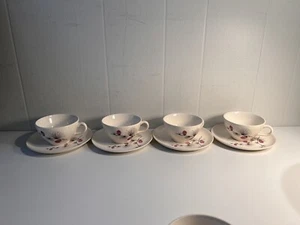 Juegos de 4 tazas de té y 4 platillos de trébol salvaje vintage de Canonsburg década de 1950 en muy buen estado - Imagen 1 de 21