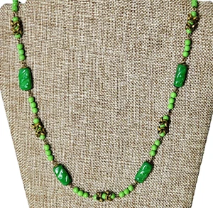 Artisan Jadeite Beaded Art Deco Necklace Gold Tone VTG VGC! - Imagen 1 de 10