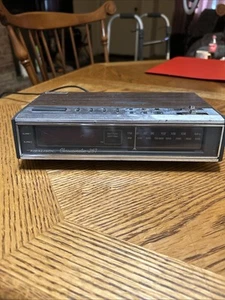 Vintage Realistic Chronomatic 257 Dual-Alarm Clock Radio Model 12-1564 1980’s - Picture 1 of 6