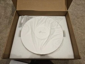 TP-Link EAP690E HD Ceiling Mounted Quad-Band WiFi 6E Access Point (10.5Gbps AX) - Photo 1/3