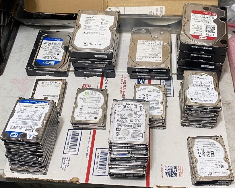 (lote de 63) discos duros SATA 2.5 y 3.5 todos probados funcionando Foto 1 de 4