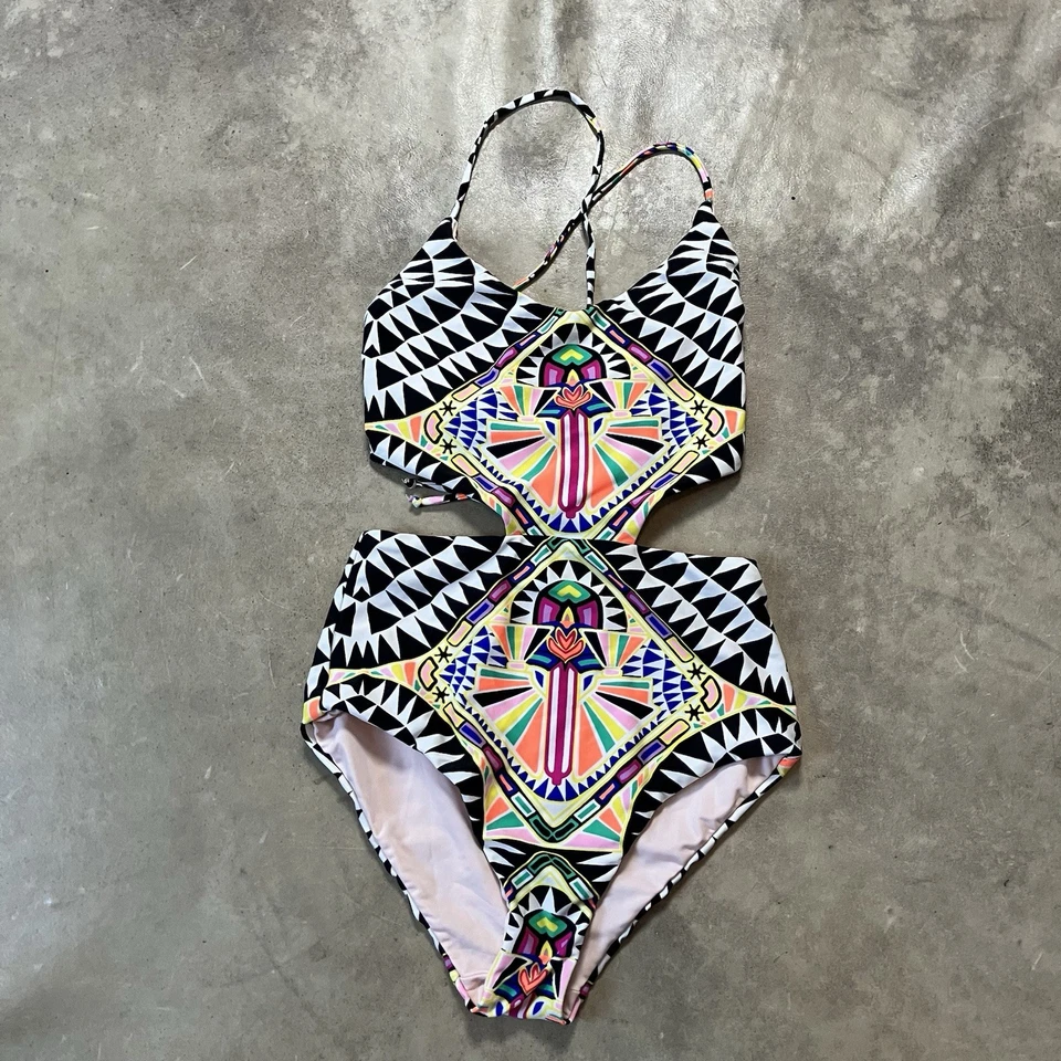 Maiô Mara Hoffman Swim Tamanho XS Fonte Cósmica com Cadarço Recortado Uma Peça - Imagem 1 de 4