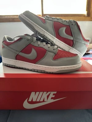 Nike Dunk низкий университетский красный / серебристо-белый размер 10,5 - Изображение 1 из 4