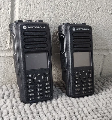 LOTE DE 2 Fundas Carcasa Motorola XPR7550e LCD y Teclado Teclado PMLN7425B Foto 1 de 4