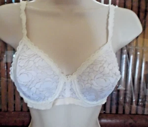 1970 Bra 34 Lace Off White Cream trim back fastening Debrette - Picture 1 of 1