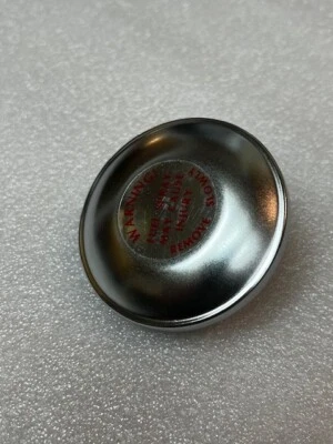 International Harvester Scout II Terra Traveler Nueva tapa de combustible de gasolina Foto 1 de 2