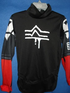 Fortnite Black & Red Costume Gameplay Shirt - Long Sleeve - Spirit Size Medium - Picture 1 of 6