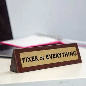 Wooden Desk Sign "Fixer Of Everything" Funny Office Gag Boss Gift - Picture 1 of 6