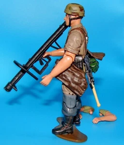 1:18 Ultimate Soldier WWII German Fallschirmjager with RPzB 54 Anti-Tank Figure - Picture 1 of 11